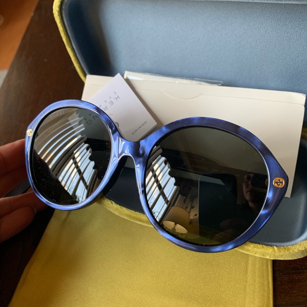 Authentic Gucci 57mm Oversized Round Tortoise🦋 - Picture 5 of 8